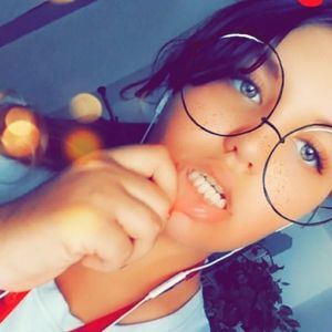 Meet your Posher, Savannah